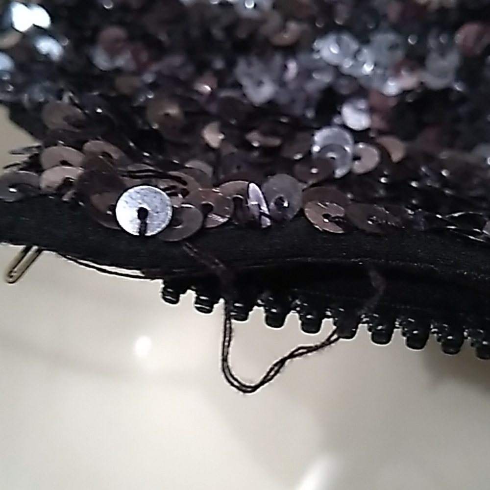 Cache Top Sequins - image 6